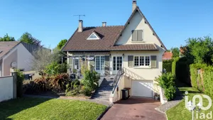Maison à Magny-le-Hongre (77700)