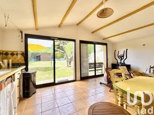Apartment at Gardanne (13120)