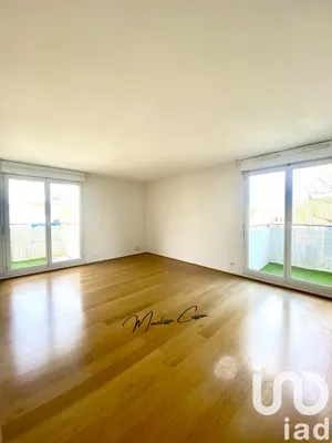 Appartement à Sainte-Geneviève-des-Bois (91700)