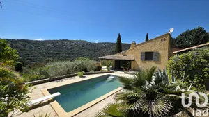 Maison traditionnelle à Saint-Martin-d'Ardèche (07700)