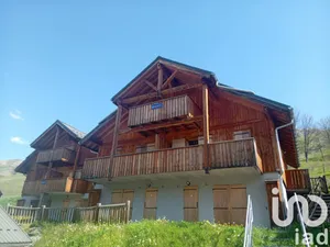 Appartement à Saint-Jean-d'Arves (73530)