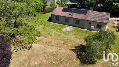 House at Rouzède (16220)