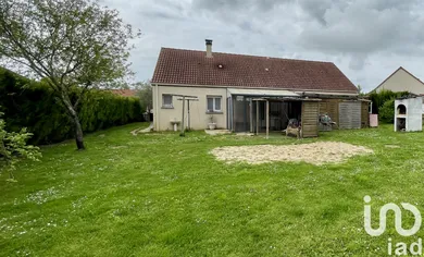 House at Trouy (18570)