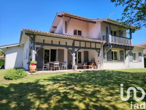 Maison traditionnelle à Tosse (40230)