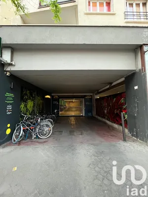 Parking à Paris (75014)