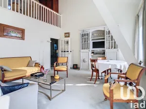 Apartment at Versailles (78000)
