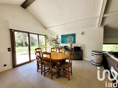 Architectural house in Longvilliers (78730)