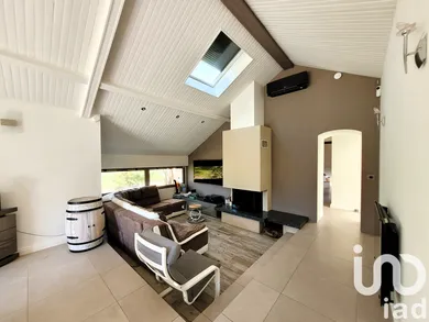 Architectural house in Longvilliers (78730)