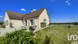 House at Saint-Cyr-les-Colons (89800)