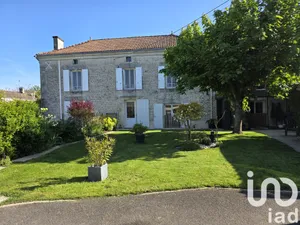 Maison de campagne à Genac (16170)