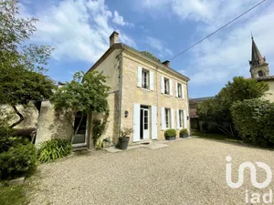 Maison de village à Saint-Germain-d'Esteuil (33340)