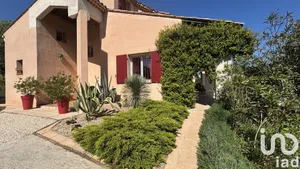 Architectural house at Anduze (30140)