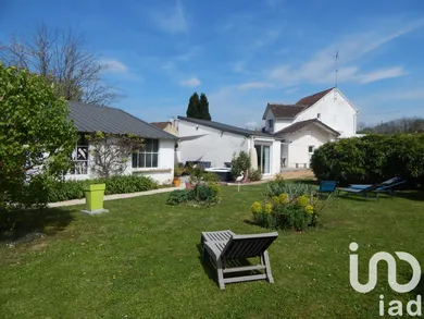 House in Maintenon (28130)