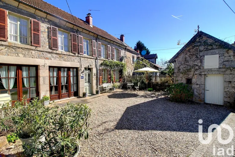 Maison 6 pièces 163 m² · à Dontreix · 163 m² · 109 900 €
