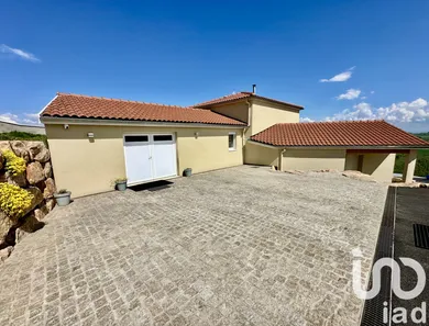 Maison à Saint-Georges-en-Couzan (42990)