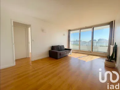 Apartment at Paris (75018)