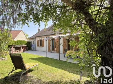 House at Orléans (45100)