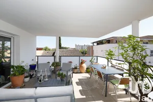Apartment at Nîmes (30000)