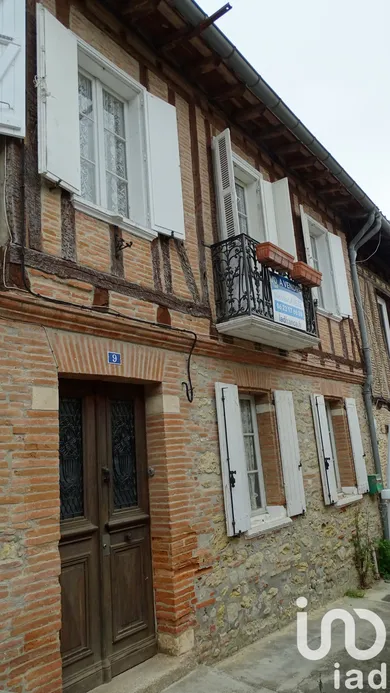 Village house in Loubens-Lauragais (31460)