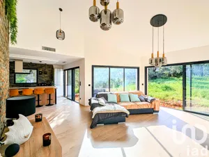 Maison d'architecte à Estagel (66310)