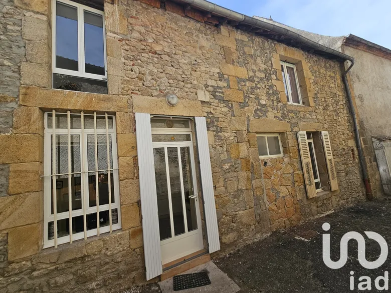 Immeuble 1 pièce 108 m² · à Bourbon-l'Archambault · 108 m² · 59 000 €