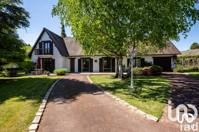 Mansion at Chambly (60230)