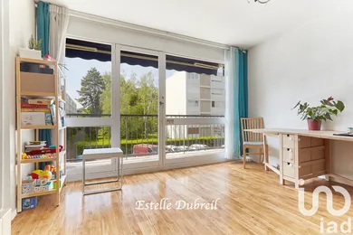 Apartment in Vélizy-Villacoublay (78140)