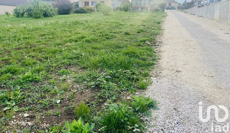 Terrain à Auxerre (89000) · 87 000 €