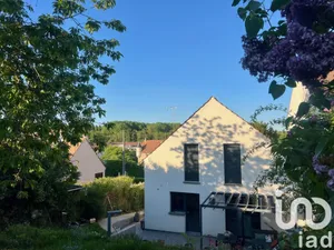 House at Osny (95520)