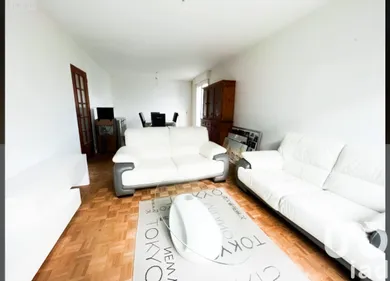 Apartment in Rouen (76100)