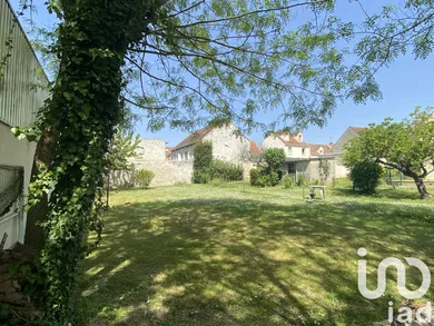 Terrain à bâtir à Chambry (77910)