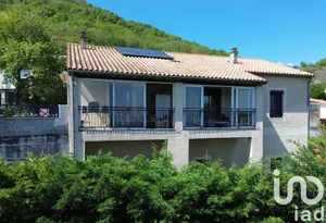 Maison traditionnelle à Saint-Lager-Bressac (07210)
