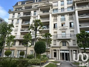 Apartment at Issy-les-Moulineaux (92130)