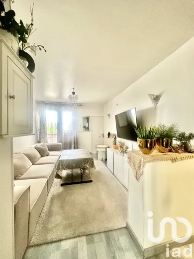 Apartment at Villeneuve-la-Garenne (92390)