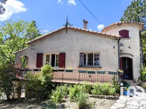Maison traditionnelle à Pierrevert (04860)