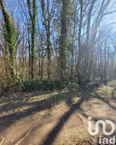 Land at Ully-Saint-Georges (60730)