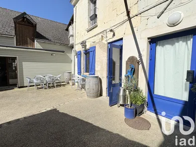 Immeuble à Longué-Jumelles (49160)