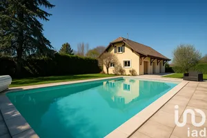 House at Viry (74580)