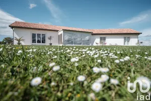House at Orieux (65190)