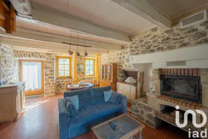 Maison de village à Saint-Maurice-d'Ibie (07170)