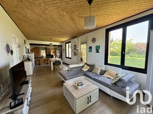 House at Cavignac (33620)