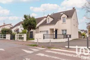 Maison traditionnelle à Chevilly-Larue (94550)