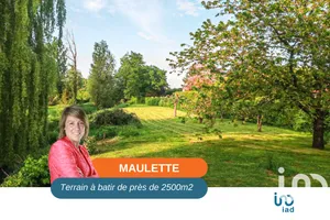Building plot at Maulette (78550)