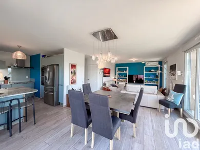 Apartment in Sainte-Consorce (69280)