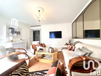 Apartment at Créteil (94000)