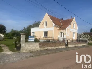 Traditional house at Mondescourt (60400)