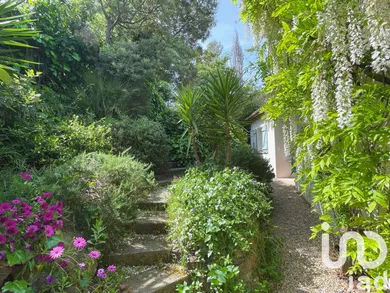 Maison traditionnelle à Saint-Raphaël (83700)