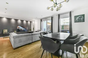 Apartment at Asnières-sur-Seine (92600)