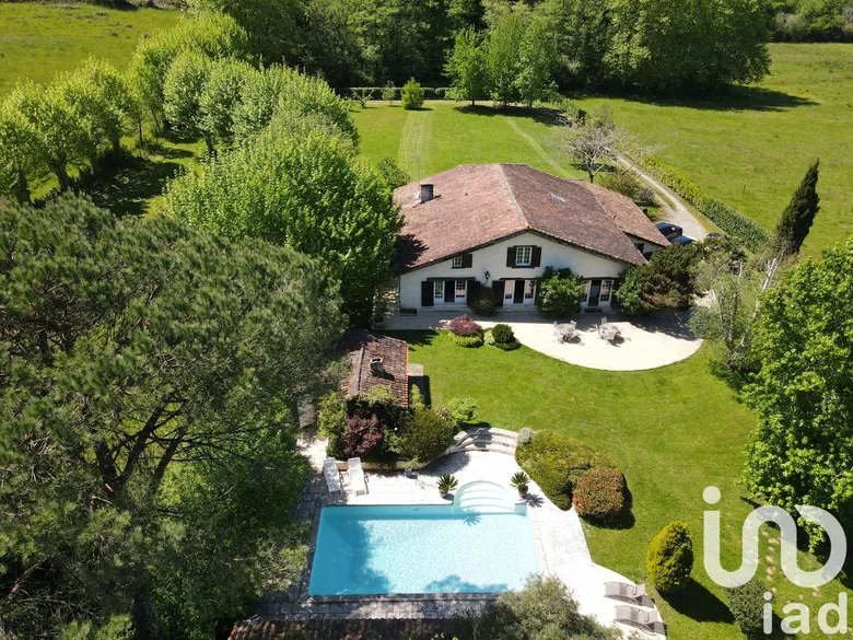 Maison 6 pièces 240 m² · à Sainte-Marie-de-Gosse · 240 m² · 899 000 €