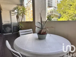 Apartment at Paris (75015)